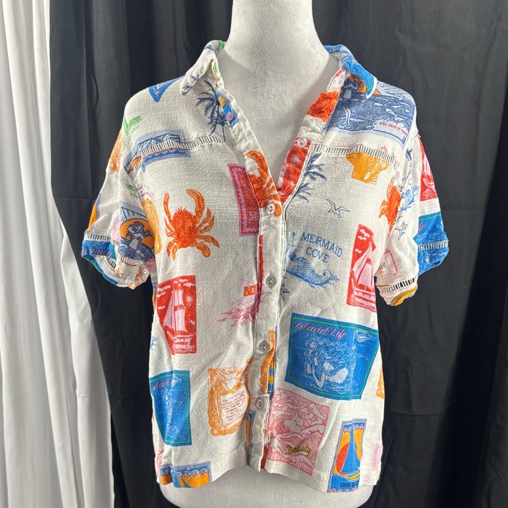 Jane and Delancey Multicolor Graphic Button Down Shirt
